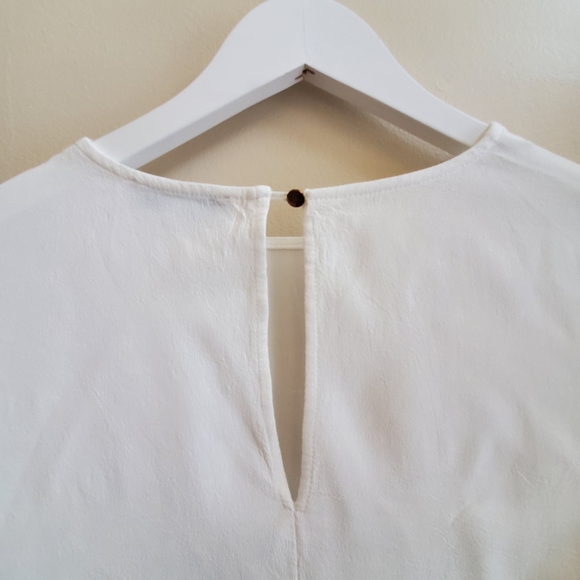 Harper and Me White blouse with tie front with ruffle cuff, small size - Picture 4 of 8